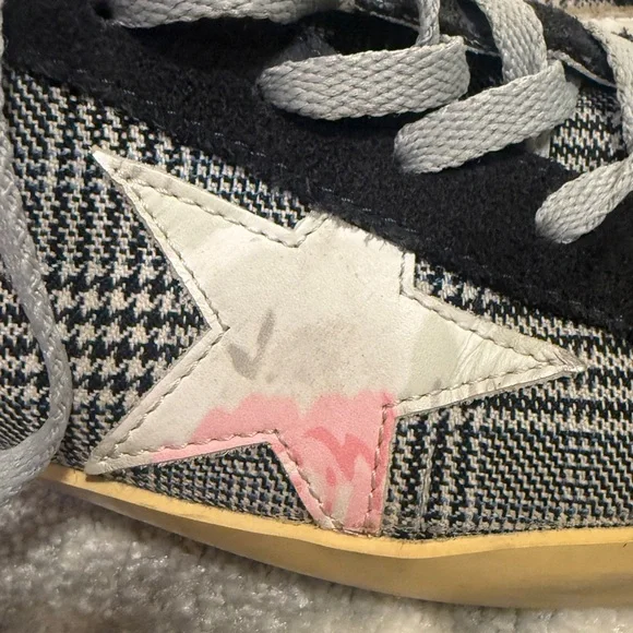 Gingham Plaid Golden Goose with Pink Floral Star - Picture 2 of 6